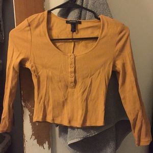 Mustard yellow quarter sleeve crop top